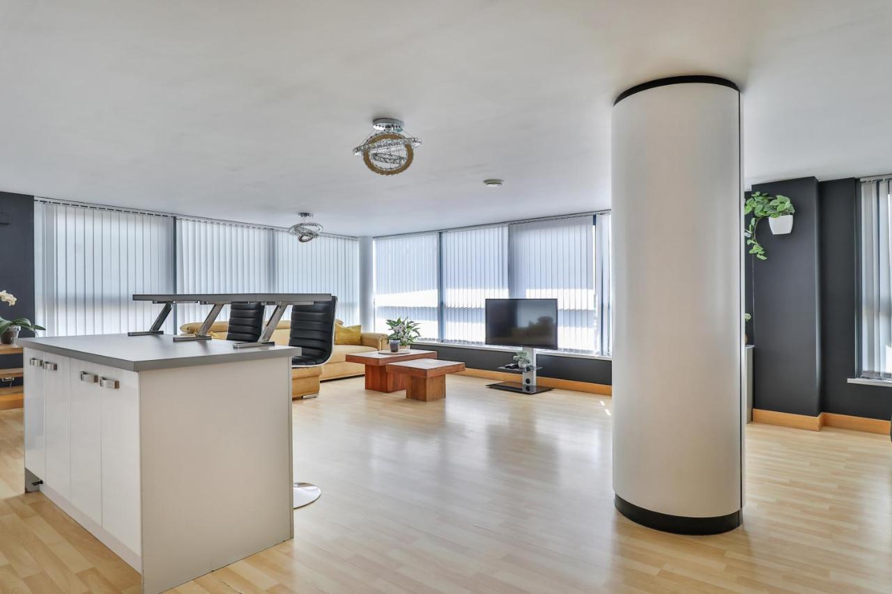 Leeds Most Stunning Penthouse! - Sleeps 8 Apartment Exterior photo